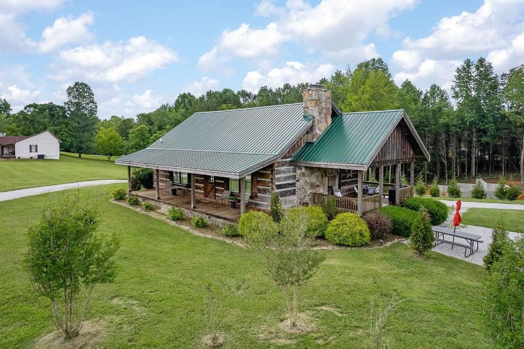 Winchester Rustic Cabin, Dock, Firepit, Kayaks & Games מראה חיצוני תמונה